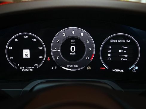 Used 2025 Porsche 911 Carrera RWD image 26