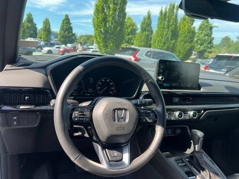 Used 2024 Honda CR-V Sport Touring image 18