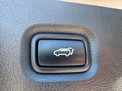 Used 2023 Hyundai Santa Fe Calligraphy AWD/4WD image 12