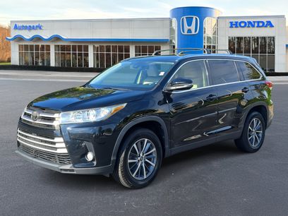 Used 2019 Toyota Highlander XLE
