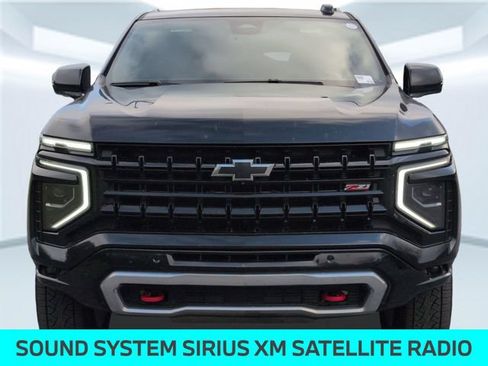 Used 2025 Chevrolet Tahoe Z71 w/ Comfort Package AWD/4WD image 10