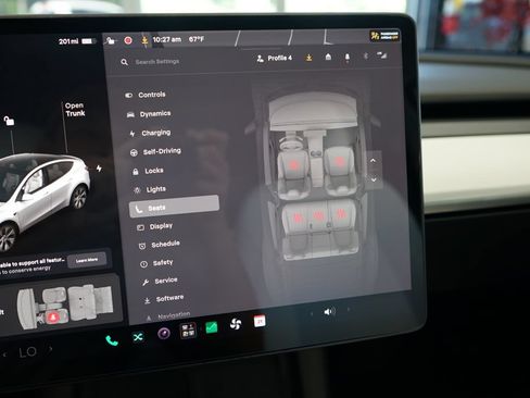 Used 2021 Tesla Model Y Long Range AWD/4WD image 34