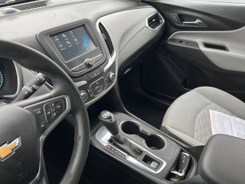 Used 2018 Chevrolet Equinox LS image 12