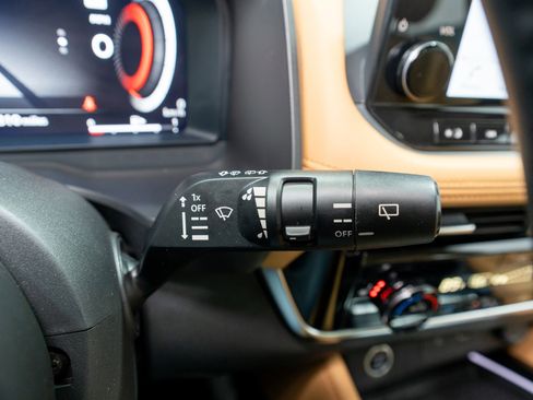 Used 2023 Nissan Rogue Platinum w/ Platinum Premium Package image 27