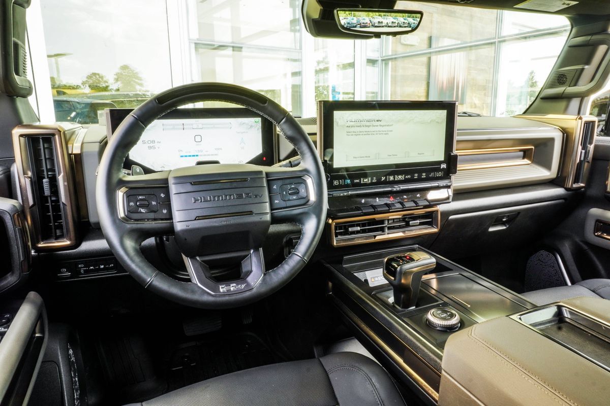 Used 2025 GMC Hummer EV 3X AWD/4WD image 16
