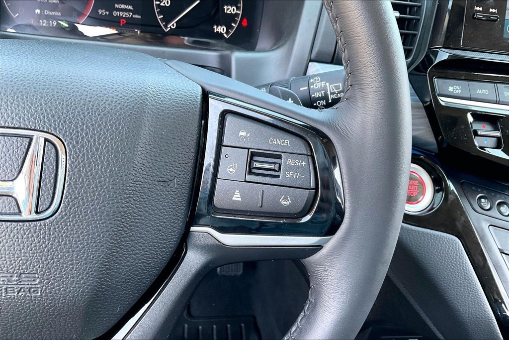Certified 2025 Honda Odyssey Elite image 12