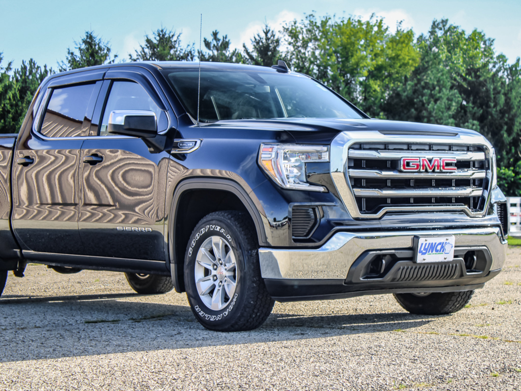 Used 2019 GMC Sierra 1500 SLE w/ SLE Value Package AWD/4WD image 37