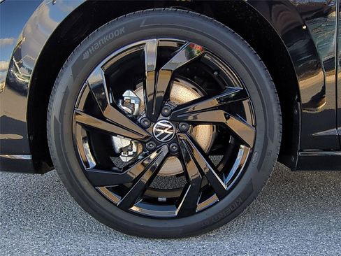 New 2026 Volkswagen Jetta SE image 22