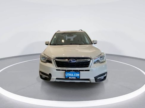 Used 2017 Subaru Forester 2.5i Limited AWD/4WD image 3
