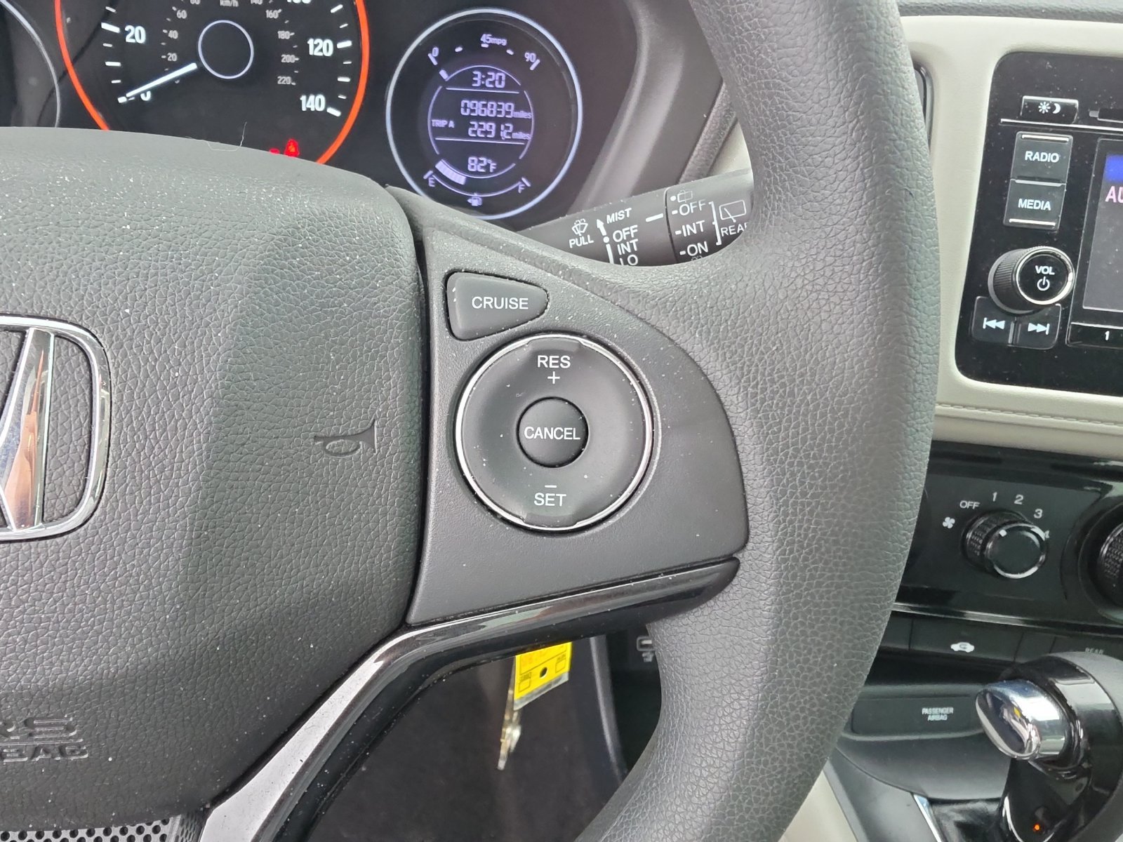 Used 2020 Honda HR-V LX image 22