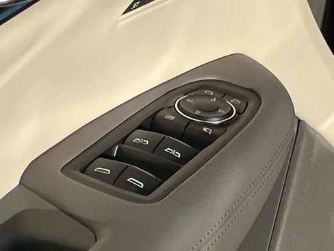 Used 2020 Cadillac XT6 Premium Luxury image 26