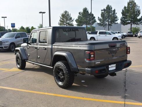 Used 2025 Jeep Gladiator Overland AWD/4WD image 8