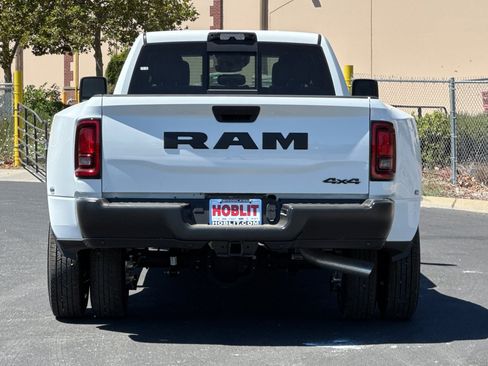 New 2026 RAM 3500 Tradesman AWD/4WD image 4