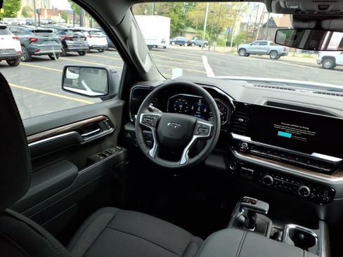 New 2026 Chevrolet Silverado 1500 RST AWD/4WD image 14