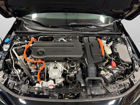 Used 2025 Honda Civic Sport image 11