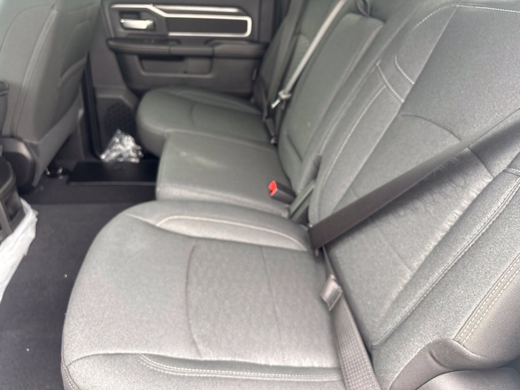 New 2027 RAM 3500 Big Horn AWD/4WD image 31
