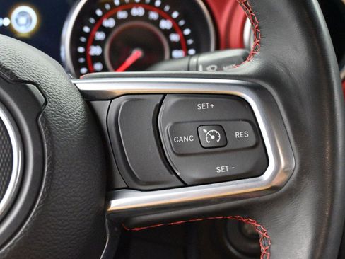 Used 2022 Jeep Wrangler Unlimited Rubicon w/ Cold Weather Group image 18