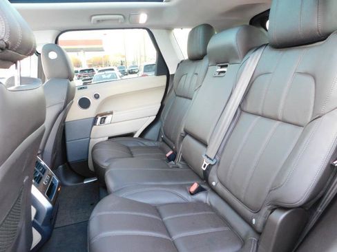 Used 2016 Land Rover Range Rover Sport HSE image 31