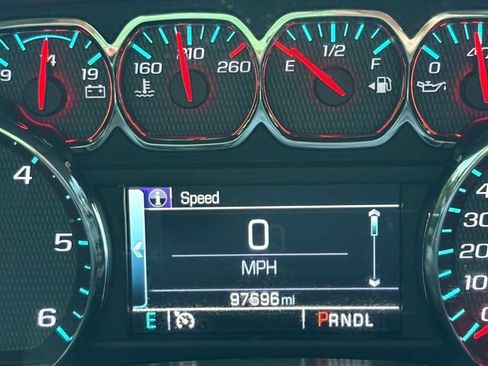 Used 2018 Chevrolet Silverado 1500 LT w/ All Star Edition AWD/4WD image 16