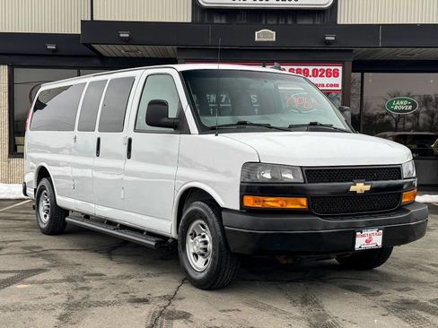 Used 2019 Chevrolet Express 3500 LS image 1