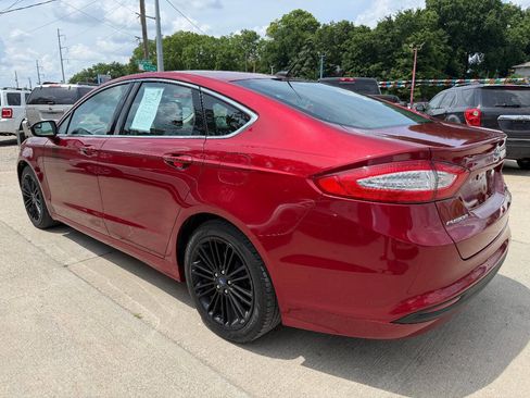Used 2014 Ford Fusion SE w/ Equipment Group 202A FWD image 5
