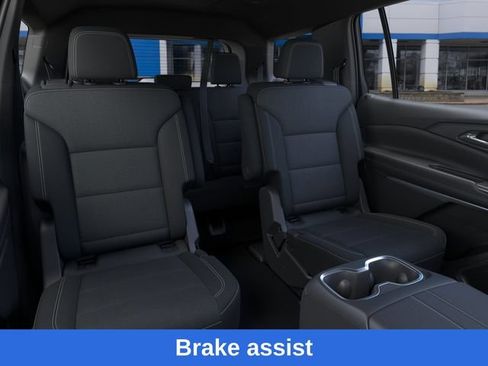 New 2026 Chevrolet Traverse LT w/ Driver Confidence Package AWD/4WD image 18