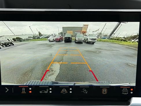 Used 2025 Chevrolet Silverado 1500 High Country image 19