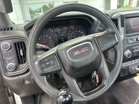 Used 2022 GMC Sierra 2500 Pro w/ Fleet Convenience Package image 3