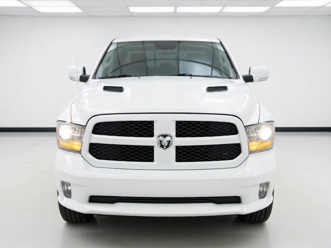 Used 2018 RAM 1500 Sport w/ Quick Order Package 26Q Night AWD/4WD image 2