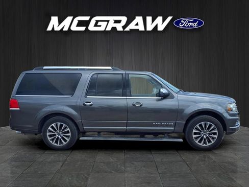 Used 2015 Lincoln Navigator L 2WD image 4