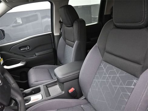 New 2025 Nissan Frontier SV w/ SV Convenience Package image 33
