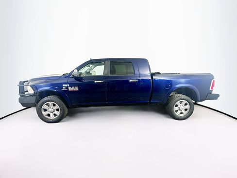 Used 2016 RAM 2500 Laramie w/ Convenience Group AWD/4WD image 4