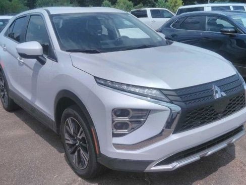 Used 2025 Mitsubishi Eclipse Cross SE AWD/4WD image 3