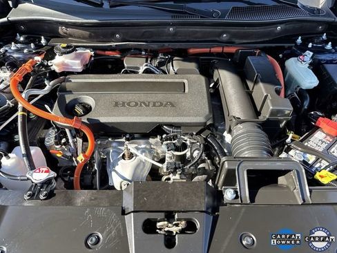 Certified 2025 Honda CR-V Sport Touring image 30