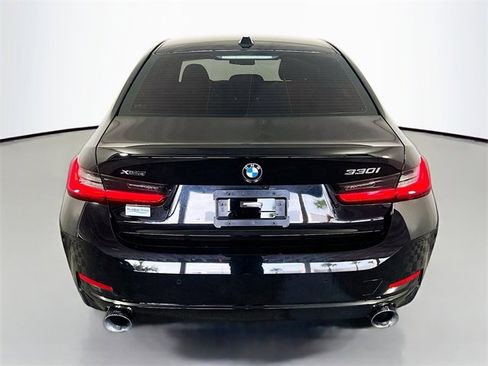 Used 2023 BMW 330i xDrive Sedan w/ Driving Assistance Package image 6