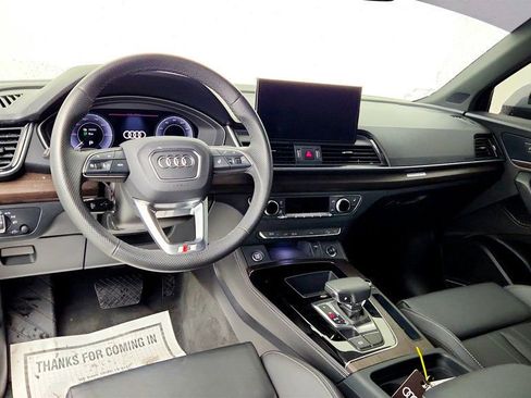 Used 2024 Audi Q5 e Premium Plus w/ Premium Plus Package AWD/4WD image 13