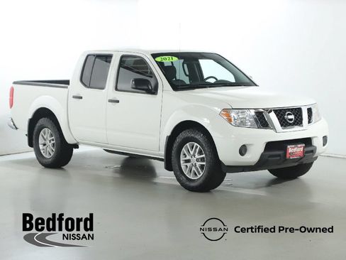 Certified 2021 Nissan Frontier SV RWD image 1