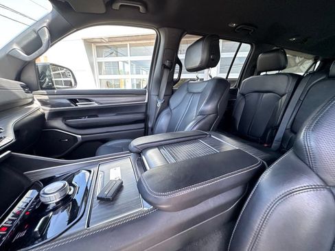 Used 2024 Jeep Wagoneer L Series II w/ Flexible Seating Group AWD/4WD image 22
