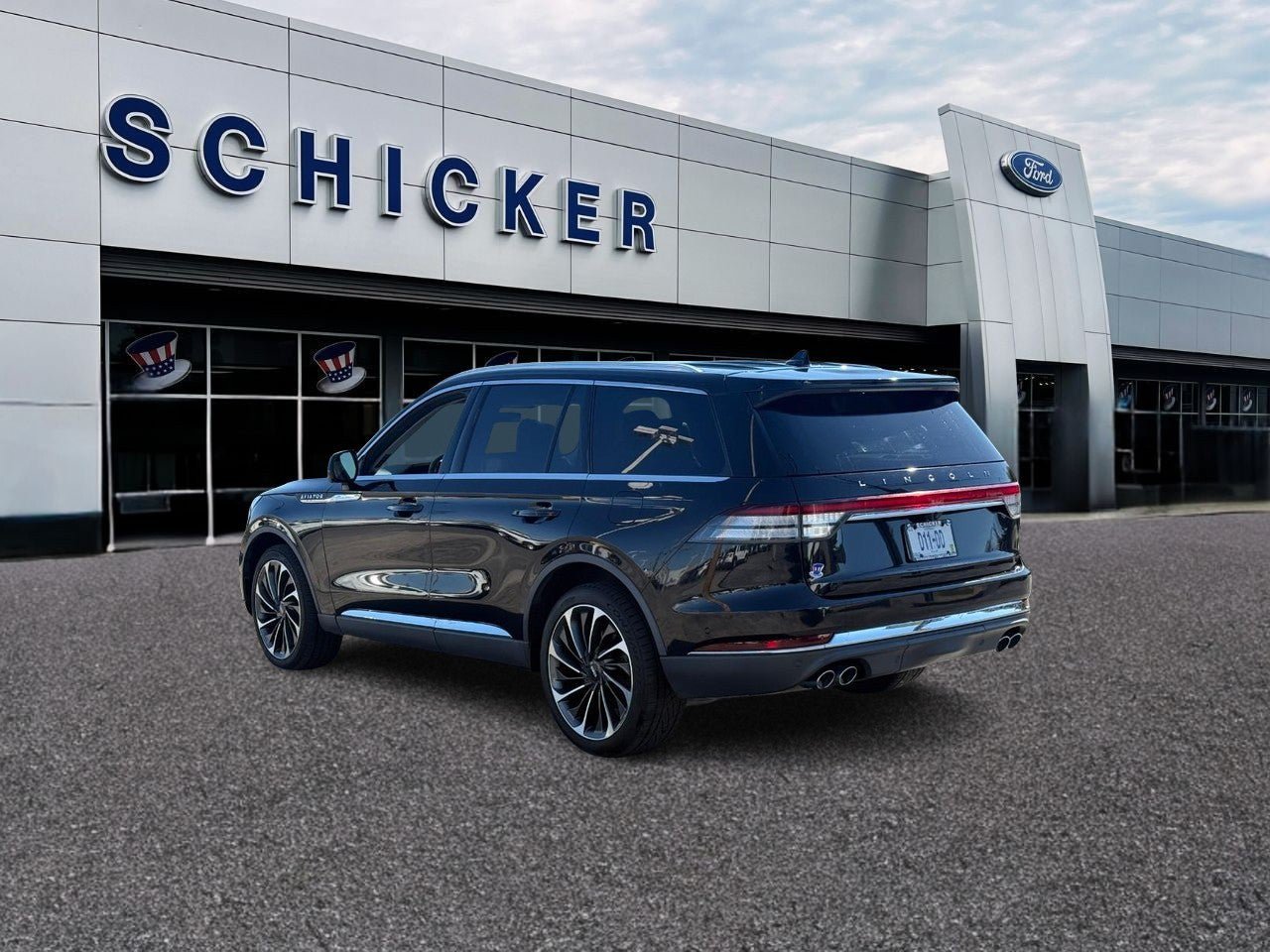 Used 2020 Lincoln Aviator Reserve w/ Equipment Group 202A AWD/4WD image 3