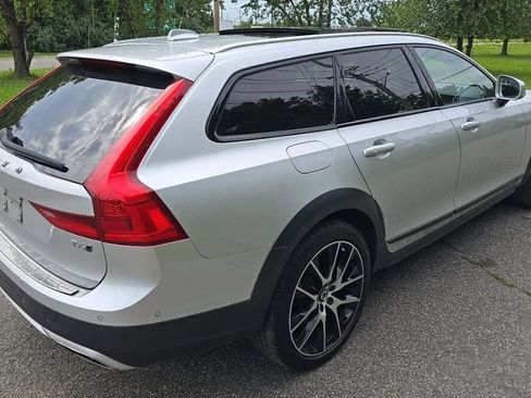 Used 2020 Volvo V90 T6 Cross Country w/ Protection Package Premier AWD/4WD image 2