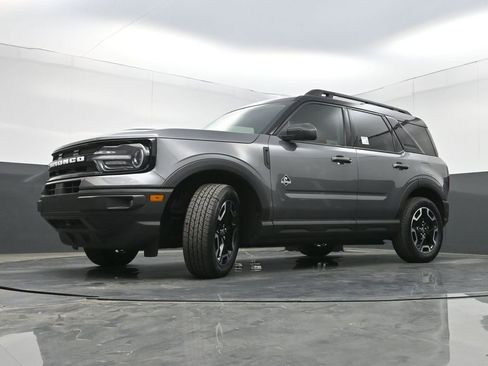 Used 2023 Ford Bronco Sport Outer Banks w/ Tech Package image 29