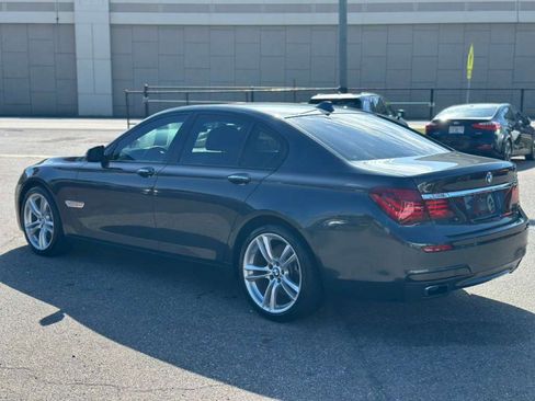 Used 2015 BMW 740i image 5