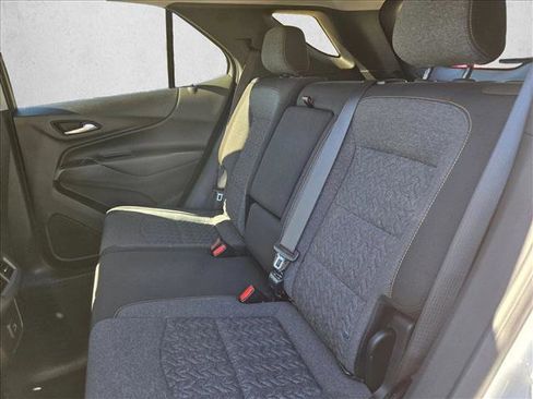 Used 2024 Chevrolet Equinox LT image 18