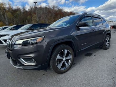 Used 2019 Jeep Cherokee Limited image 4