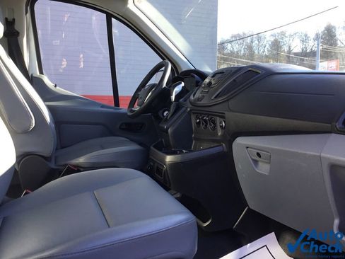 Used 2019 Ford Transit 250 130 Low Roof image 27