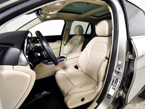 Certified 2022 Mercedes-Benz GLC 300 w/ Premium Package Lite image 4