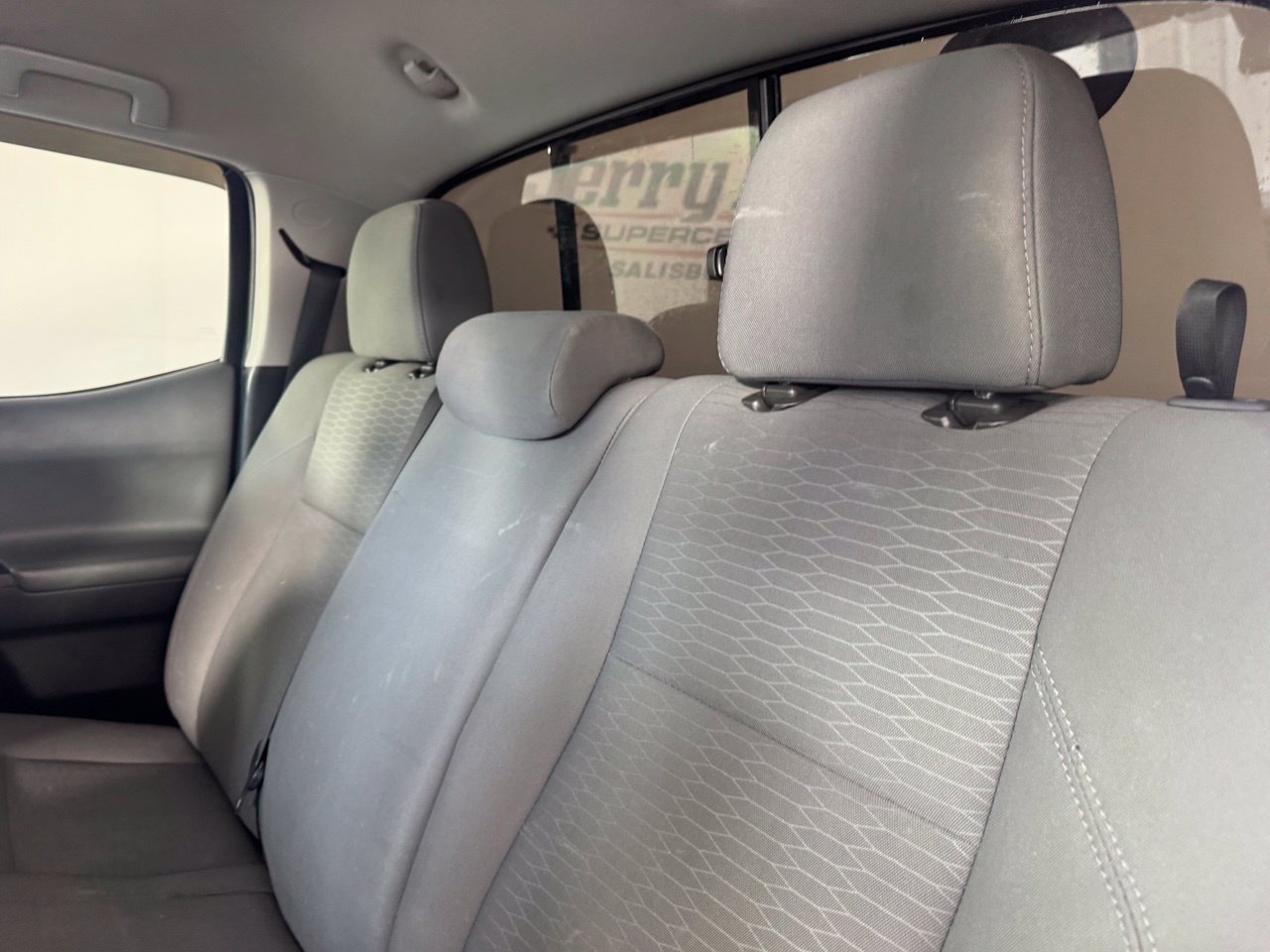 Used 2019 Toyota Tacoma SR w/ SR Convenience Package AWD/4WD image 11