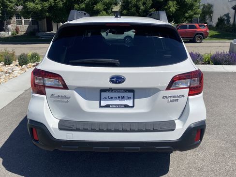 Used 2019 Subaru Outback 3.6R Limited w/ Popular Package #2 AWD/4WD image 5