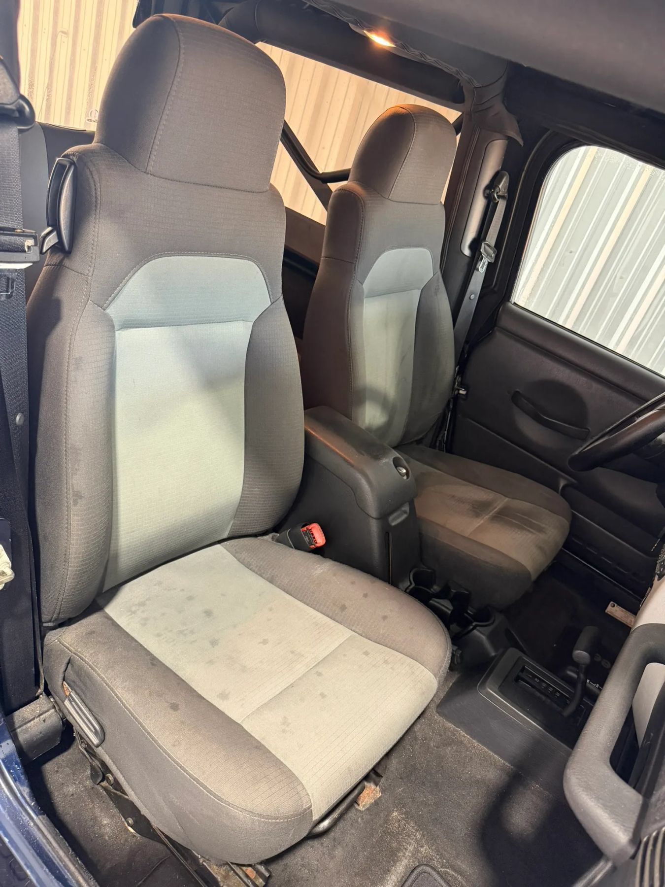 Used 2005 Jeep Wrangler Unlimited AWD/4WD image 15