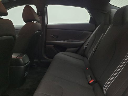 Used 2025 Hyundai Elantra Sport image 18